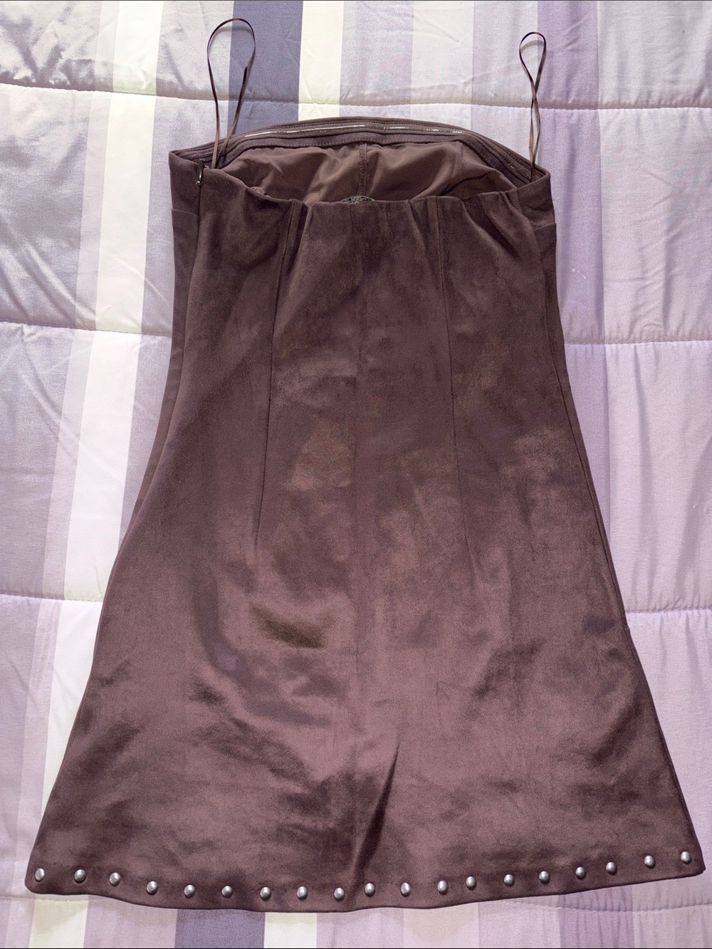 The A&F Scarlett Strapless Vegan Suede Studded Skort - Small Tall - Dark Coffee - Picture 7 of 7